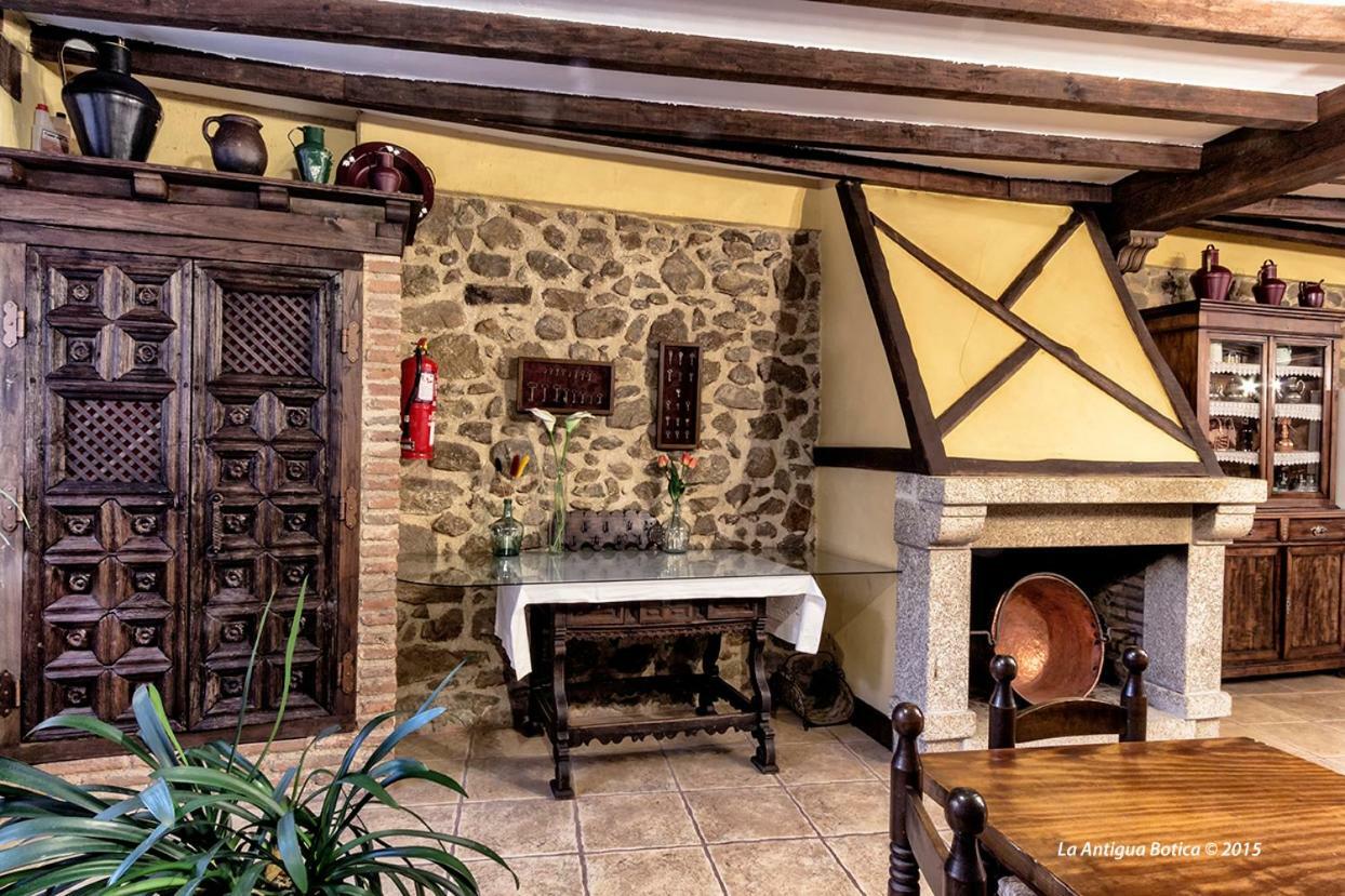 Hostal La Antigua Botica Pasarón Exterior foto